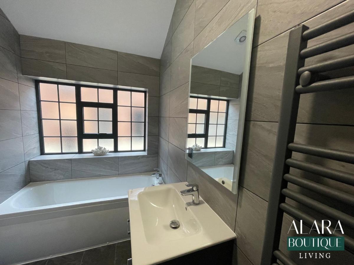 3 Floor Townhouse Luxury Living Alara Boutique Lägenhet Birmingham Exteriör bild